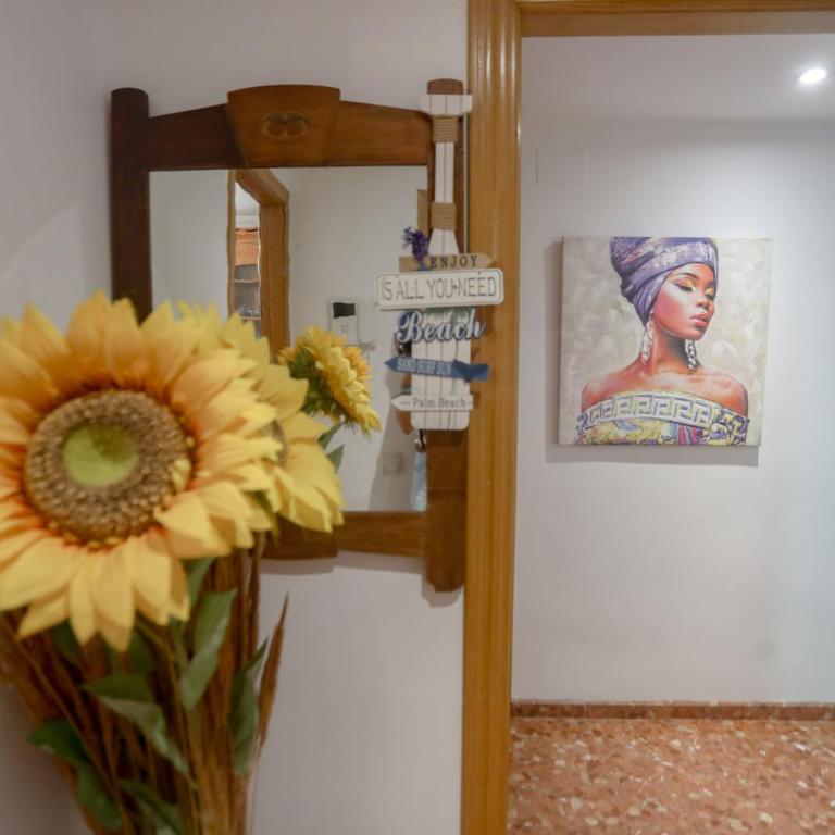 Lovely apartment near the beach & City of Arts and Sciences - Three-Bedroom Apartment - 11