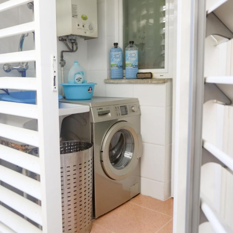 Lovely apartment near the beach & City of Arts and Sciences - Three-Bedroom Apartment - 31