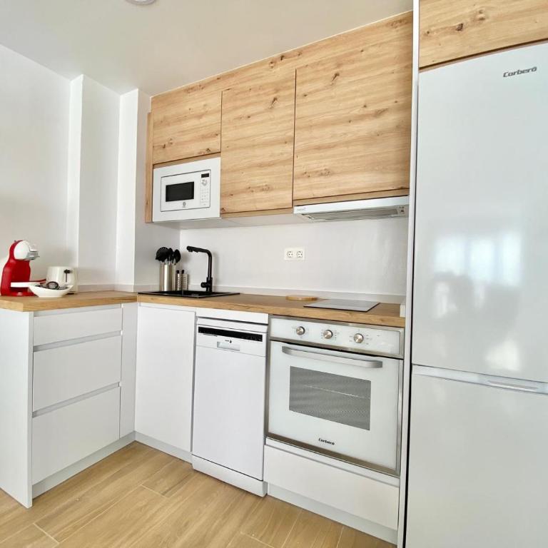 Abril Torrox Playa - Apartamento de 1 dormitorio con vistas al mar - 9