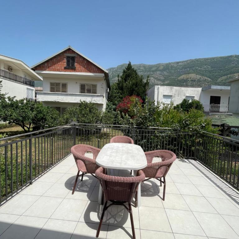 Apartments Sole Mar - Apartman sa 2 Spavaće Sobe i Terasom - 1