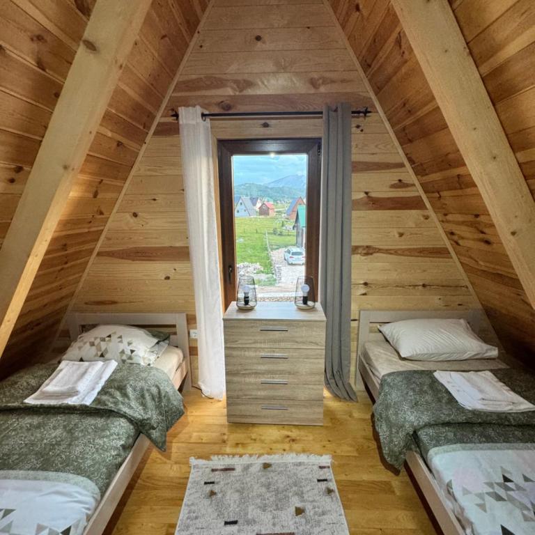 4Seasons Mountain Home 2 - Two-Bedroom House - 7