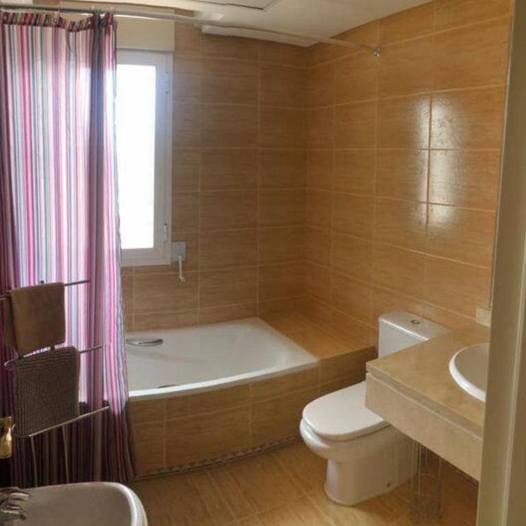 Puerto Banus, Superior 3BR Penthouse in Marbella - Three-Bedroom Apartment - 15