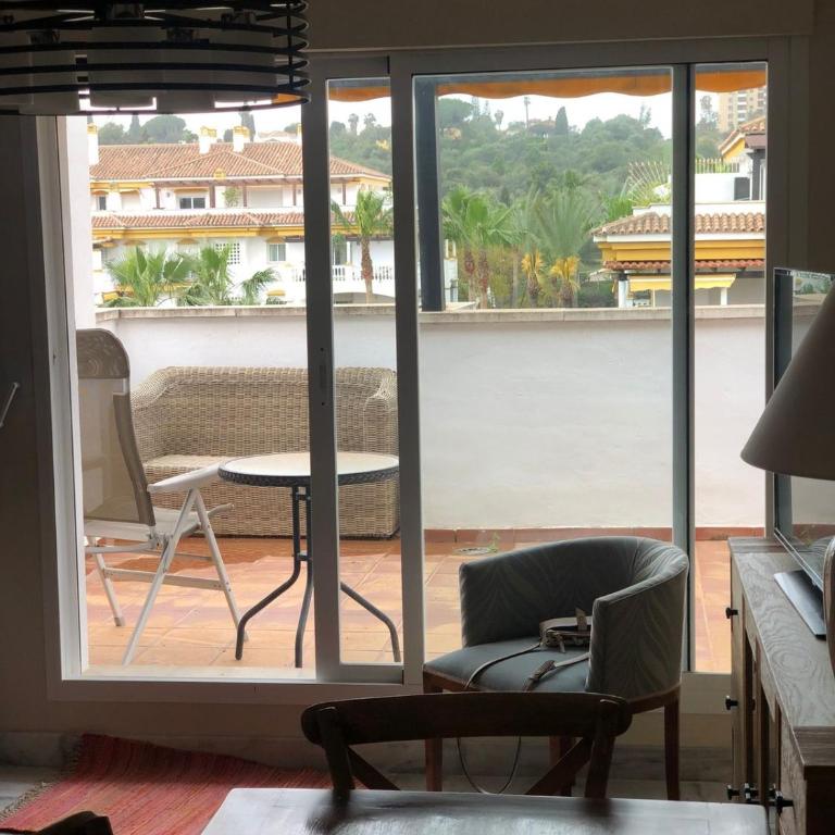 Puerto Banus, Superior 3BR Penthouse in Marbella - Three-Bedroom Apartment - 20