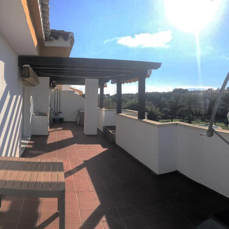 Puerto Banus, Superior 3BR Penthouse in Marbella - Three-Bedroom Apartment - 31