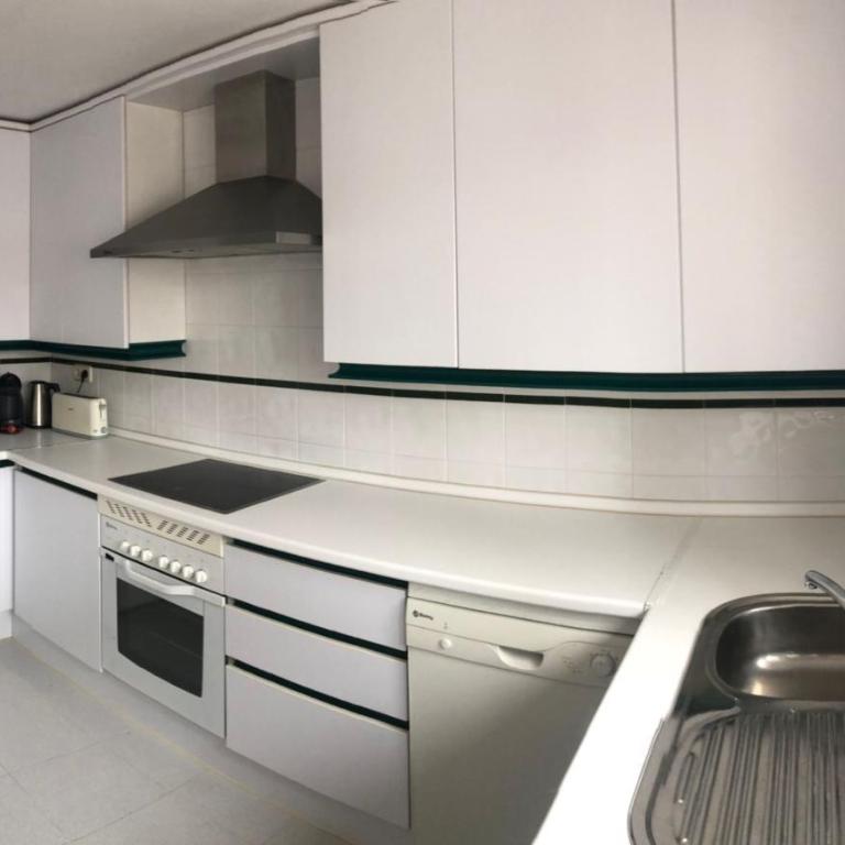 Puerto Banus, Superior 3BR Penthouse in Marbella - Three-Bedroom Apartment - 24
