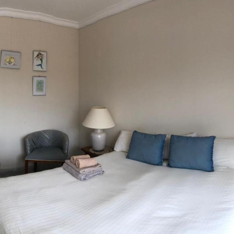 Puerto Banus, Superior 3BR Penthouse in Marbella - Three-Bedroom Apartment - 40