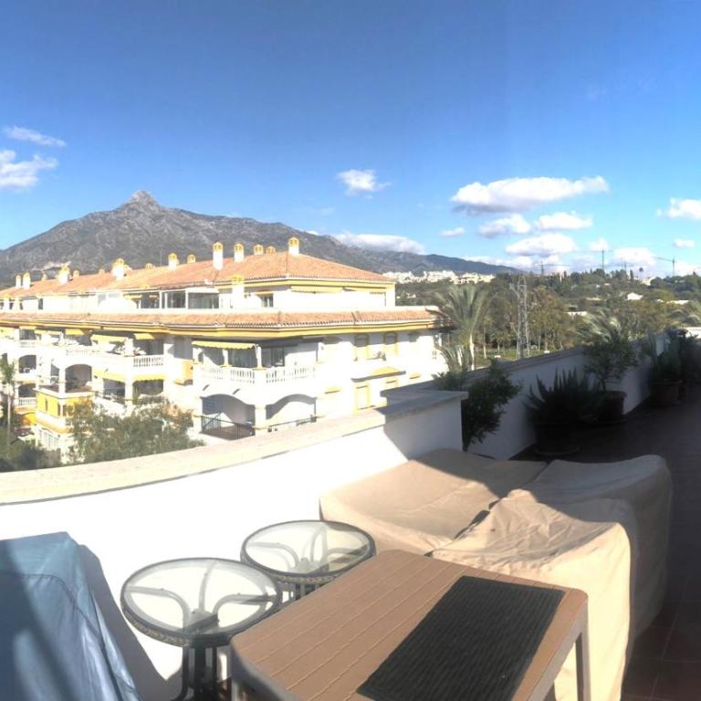 Puerto Banus, Superior 3BR Penthouse in Marbella - Three-Bedroom Apartment - 4