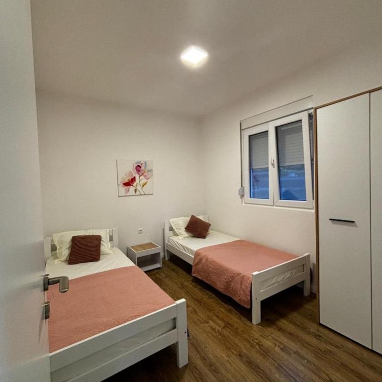 Oak valley - Two-Bedroom House - 12