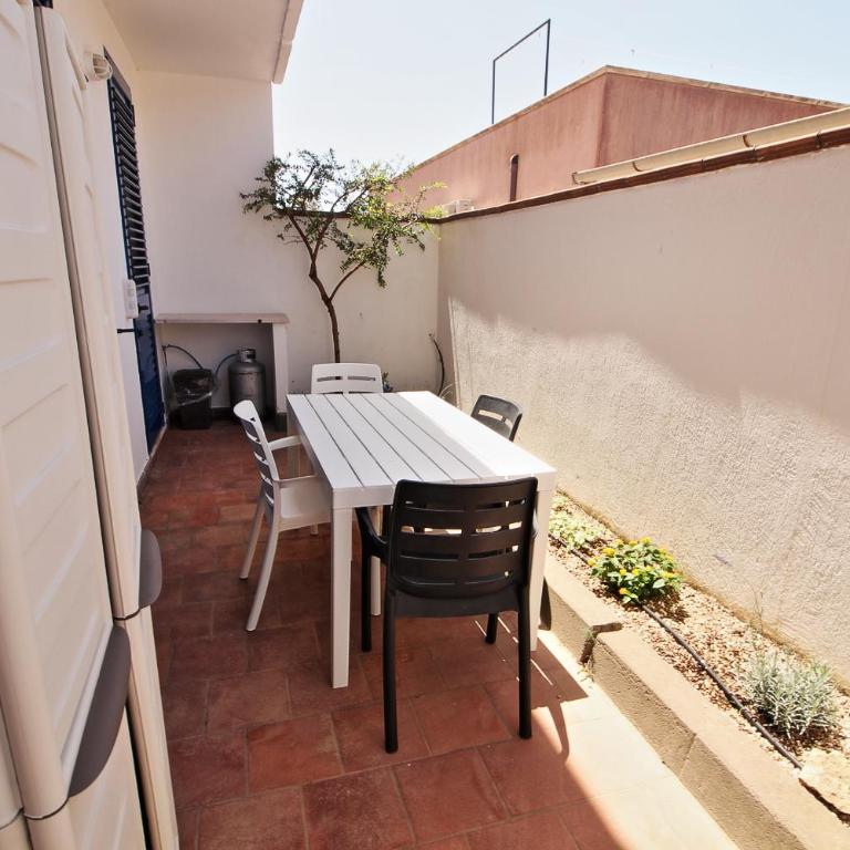Residence Mare Azzurro - Appartamento - Piano Terra - 2