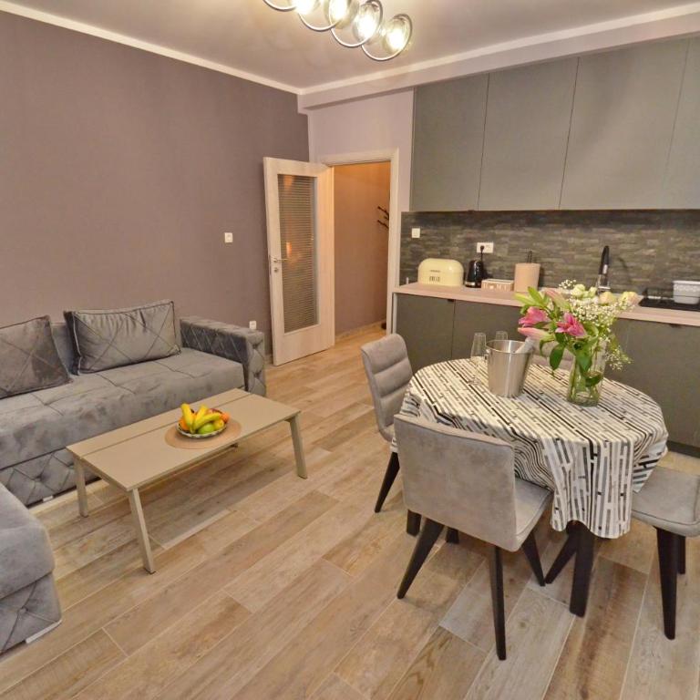 Apartments Orizzonte with beautiful view of the bay - Apartman sa 1 Spavaćom Sobom - 5