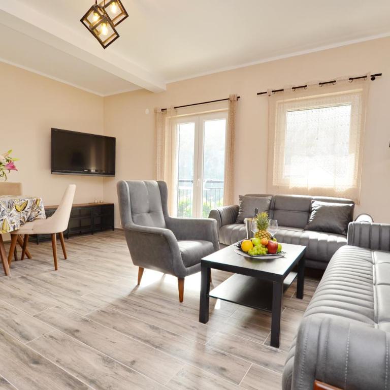 Apartments Orizzonte with beautiful view of the bay - Apartman sa 2 Spavaće Sobe - 8