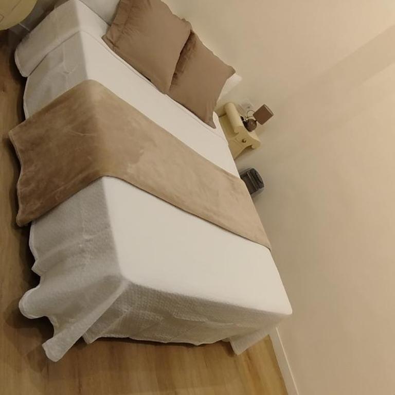 CenterBeach&chic - Two-Bedroom Apartment - 12