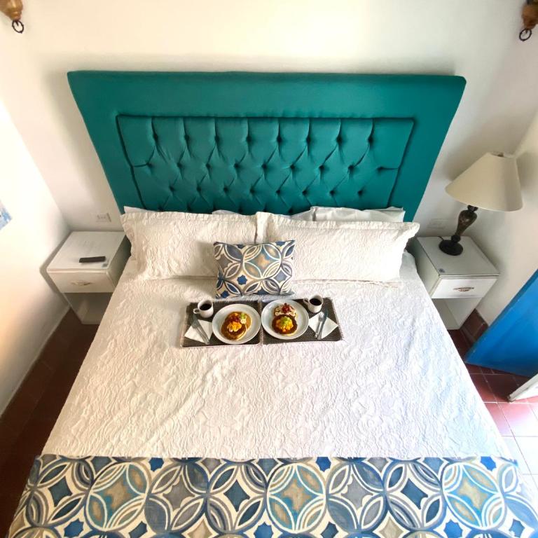 Alonso53 - King Room with Balcony - 12