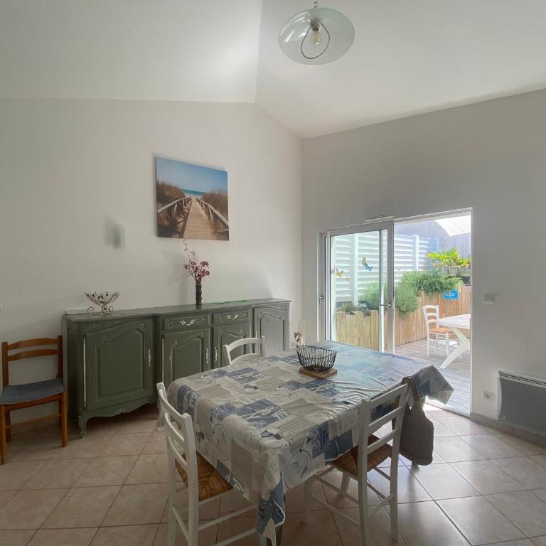 Maison élégante proche plage, forêt, avec terrasse, 3 chambres, WiFi et parkings - FR-1-22-280 - Casa Vacanze (5 Adulti) - 6
