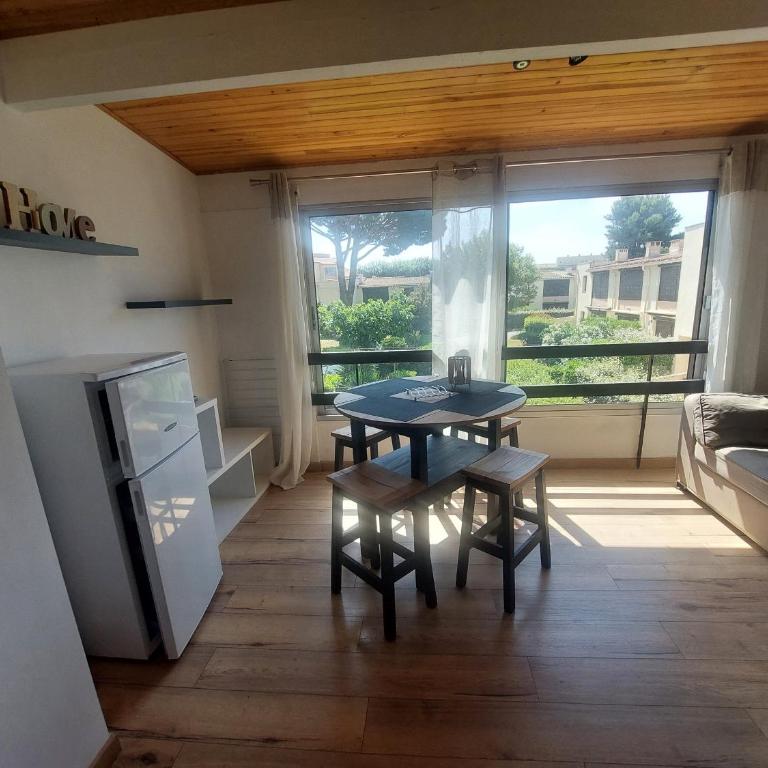 Studio rénové à 500m plages avec climatisation et parking - FR-1-776-104 - Studio - 5