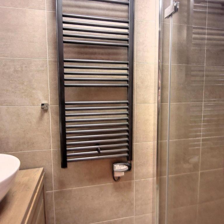 Appartement cosy 2 chambres en suite, proche commerces, parking couvert - FR-1-598-170 - Appartamento - 11