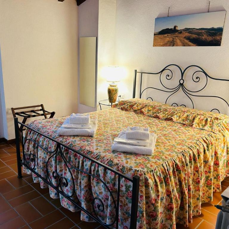Villa with terrace and pool - Casa Vacanze - 4