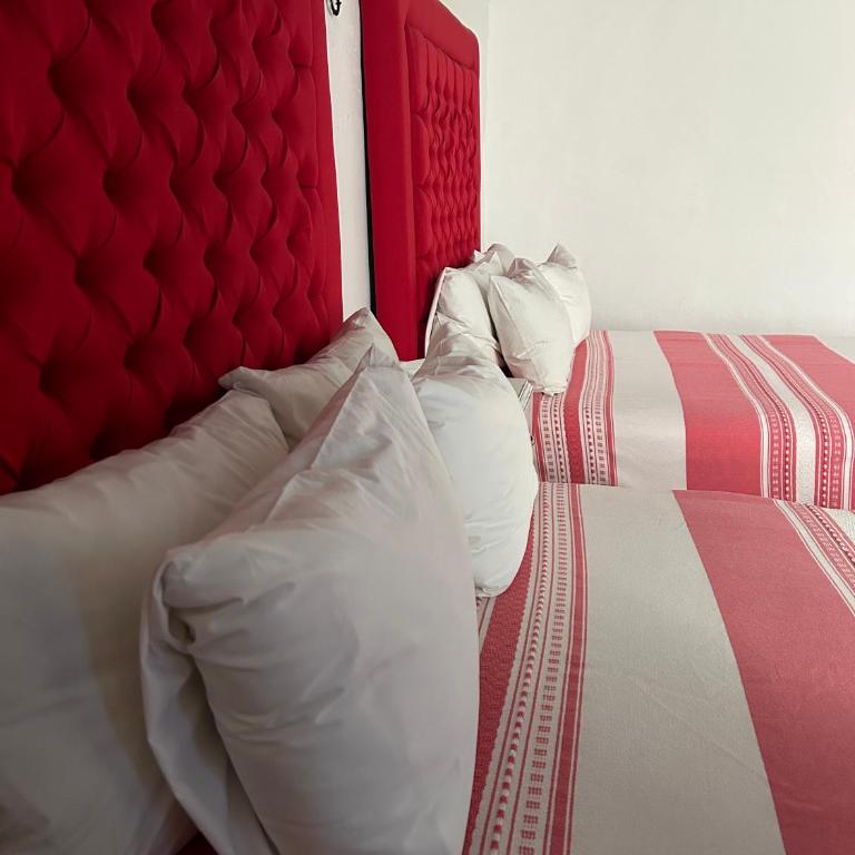 Alonso53 - Twin Room with Balcony - 1