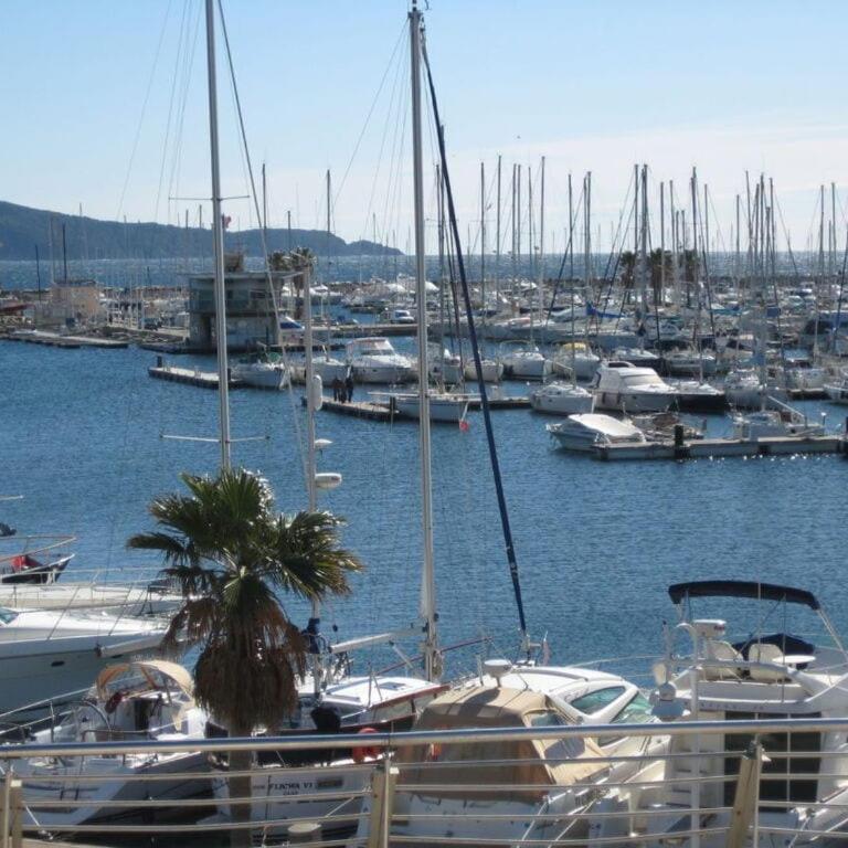 Les Heures Bleues Paradis - Three-Bedroom Vacation Home - 18