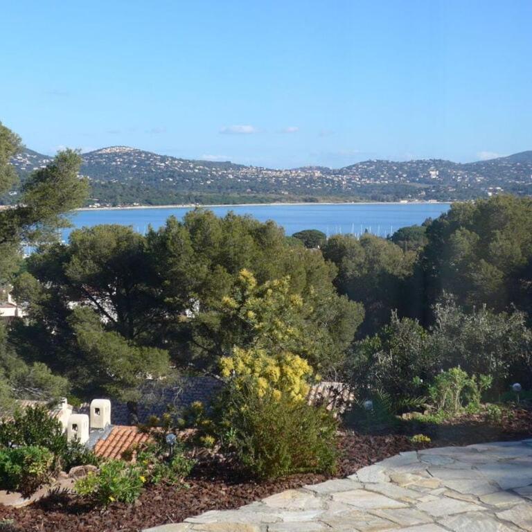 Les Heures Bleues Paradis - Three-Bedroom Vacation Home - 4