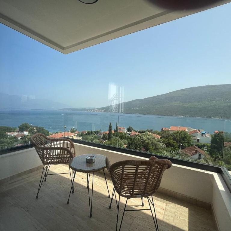 Penthouse Apartment mit Meerblick in der Bucht von Kotor - 400m bis zum Strand - Three-Bedroom Apartment - 35