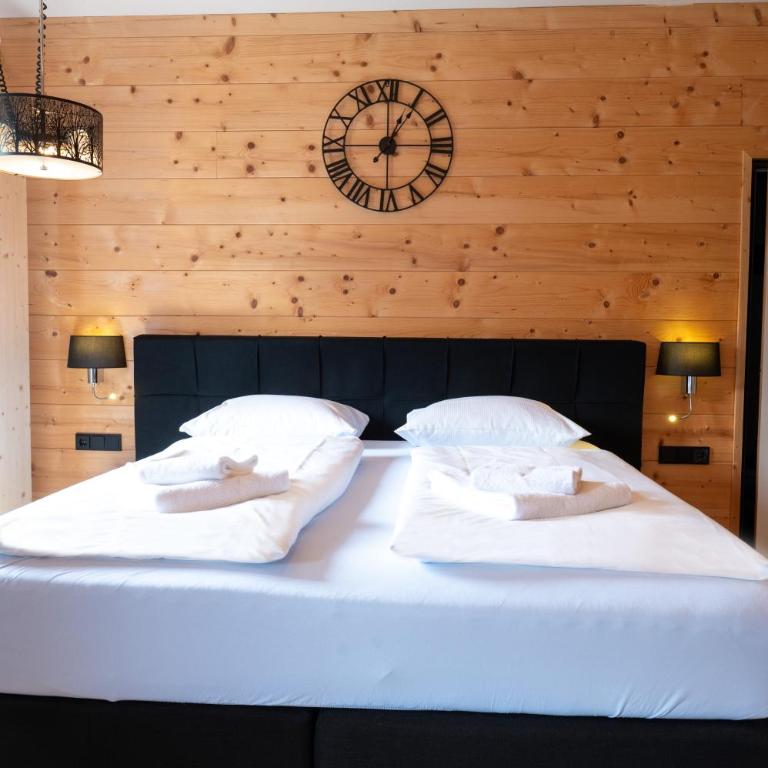 Design Hotel ALPENLIEBE - - - - Boutique-Flair - - - - - Deluxe Zimmer mit Kingsize-Bett ohne Balkon - 7