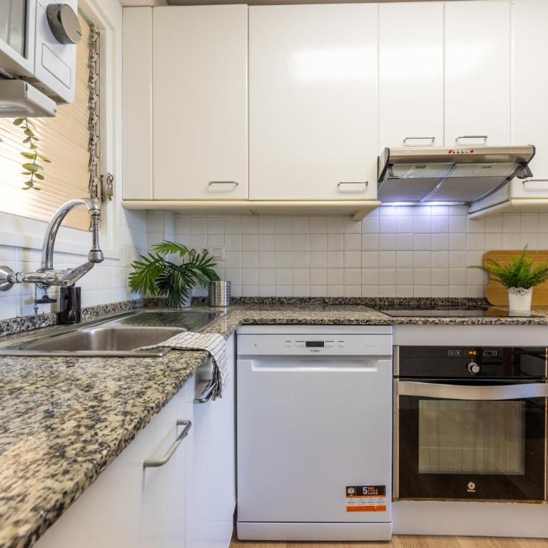 Verd i Blau - Apartament amb Piscina - Apartamento de 2 dormitorios con balcón y vistas al mar - 37