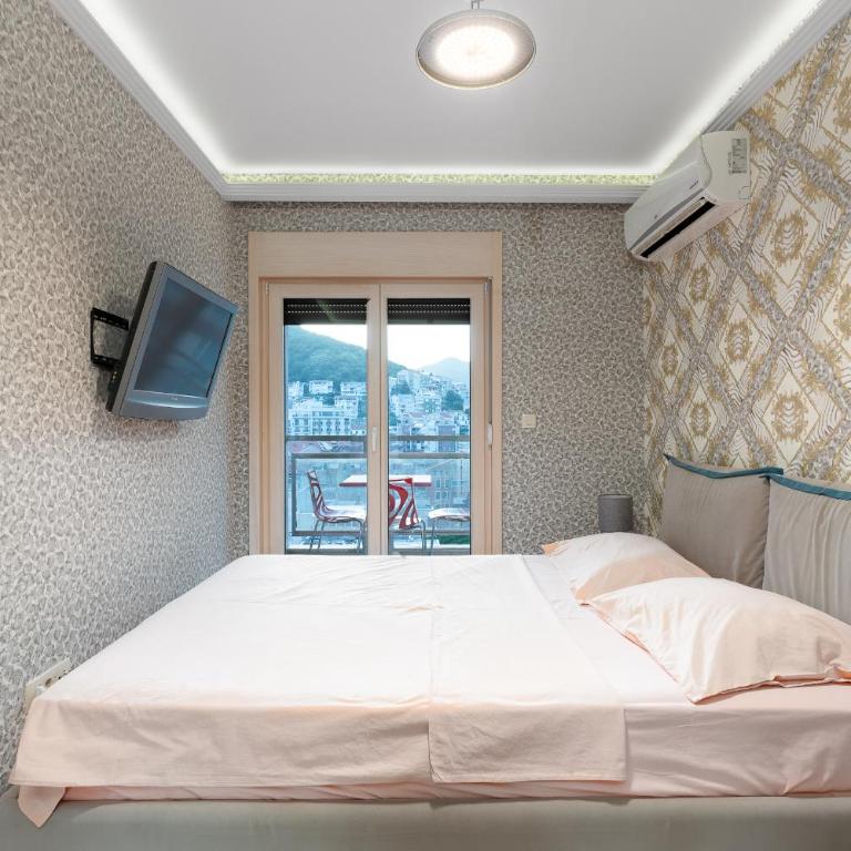 Fontana Mediteran Properties - One-Bedroom Apartment - 4