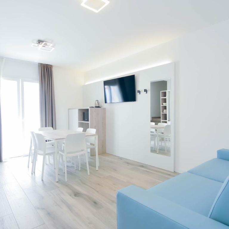 Marina Suites & Apartments 4 stelle S - Appartamento su 2 Livelli con Vasca Idromassaggio e Sauna - 32
