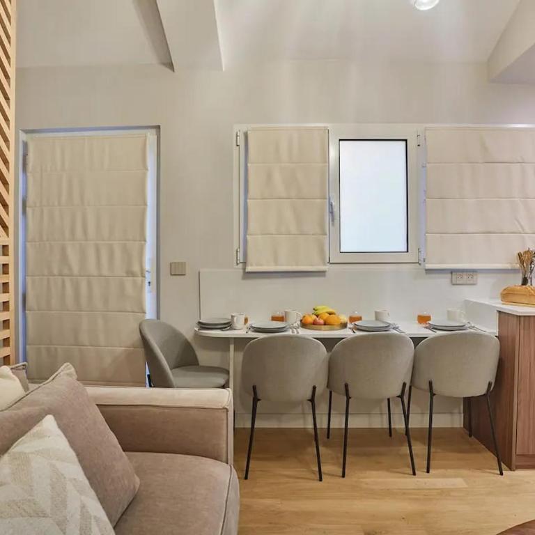 Place de la Bastille Cozy and Modern 2BD - Apartment - 17