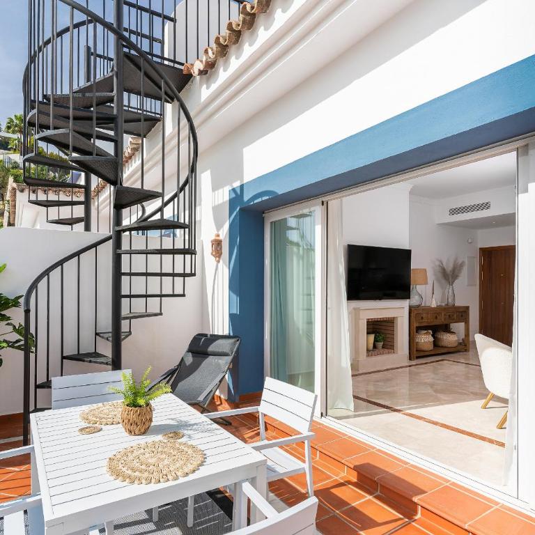 Penthouse with incredibles views 6 pools Golf 14 - Two-Bedroom Apartment - 37
