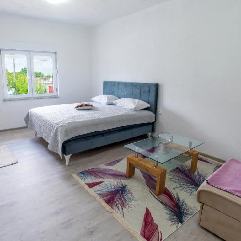 Holiday Home Simplicity - Three-Bedroom House - 3