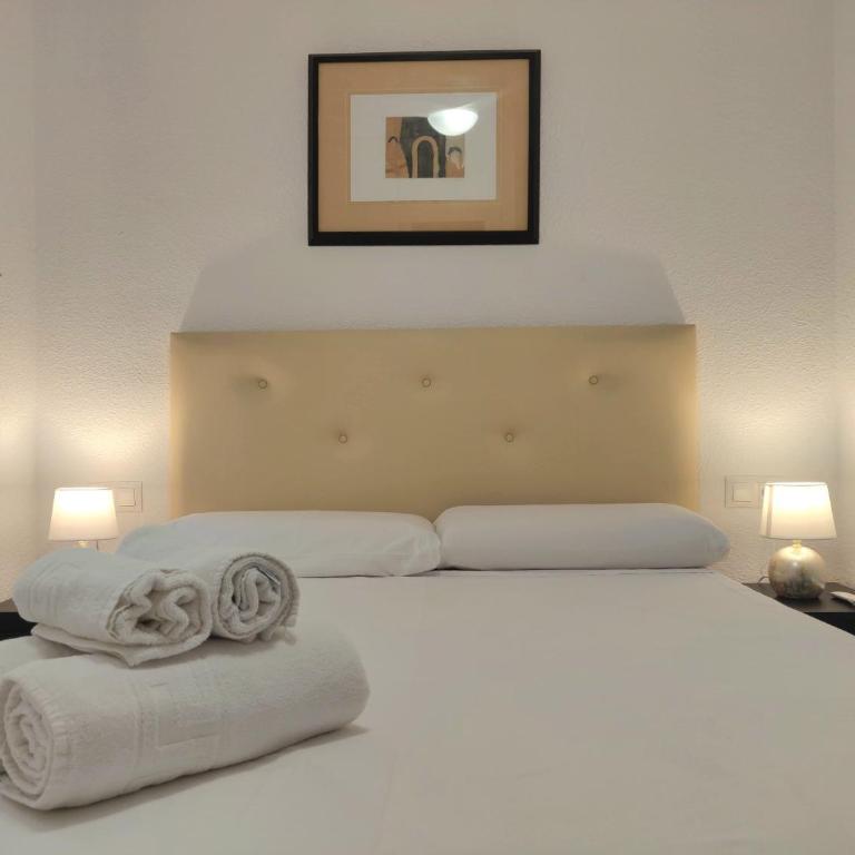 Fantástico apartamento en el centro de Málaga - Three-Bedroom Apartment - 19