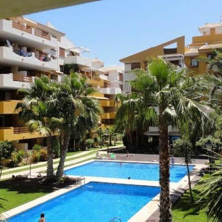Luxe aan zee Prima Spanje in Torrevieja - Punta Prima - Two-Bedroom Apartment with Partial Ocean View - 2