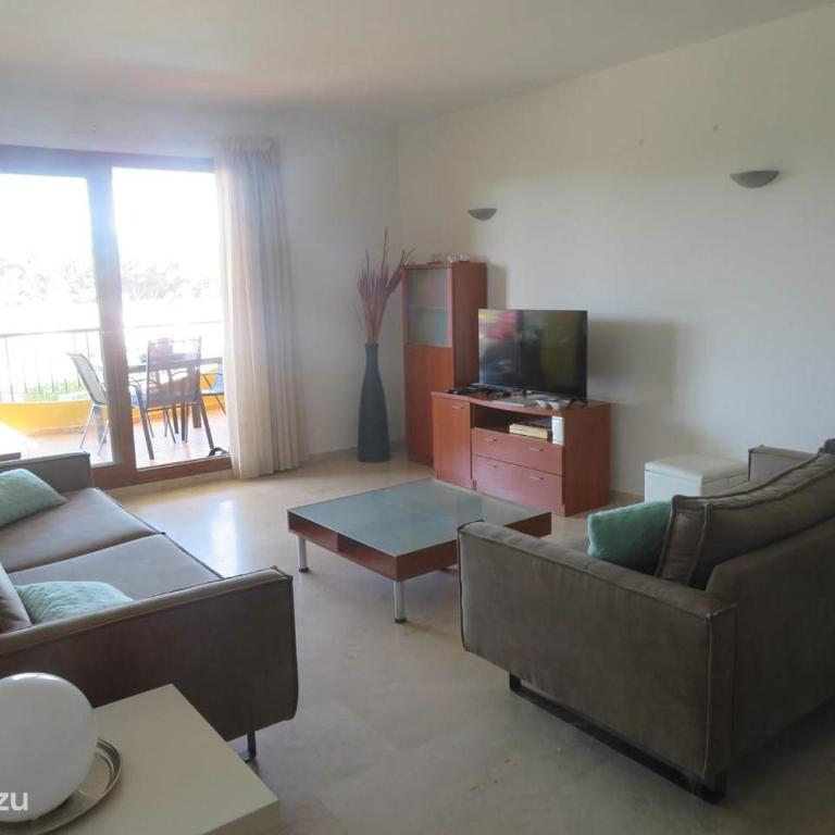 Luxe aan zee Prima Spanje in Torrevieja - Punta Prima - Two-Bedroom Apartment with Partial Ocean View - 7