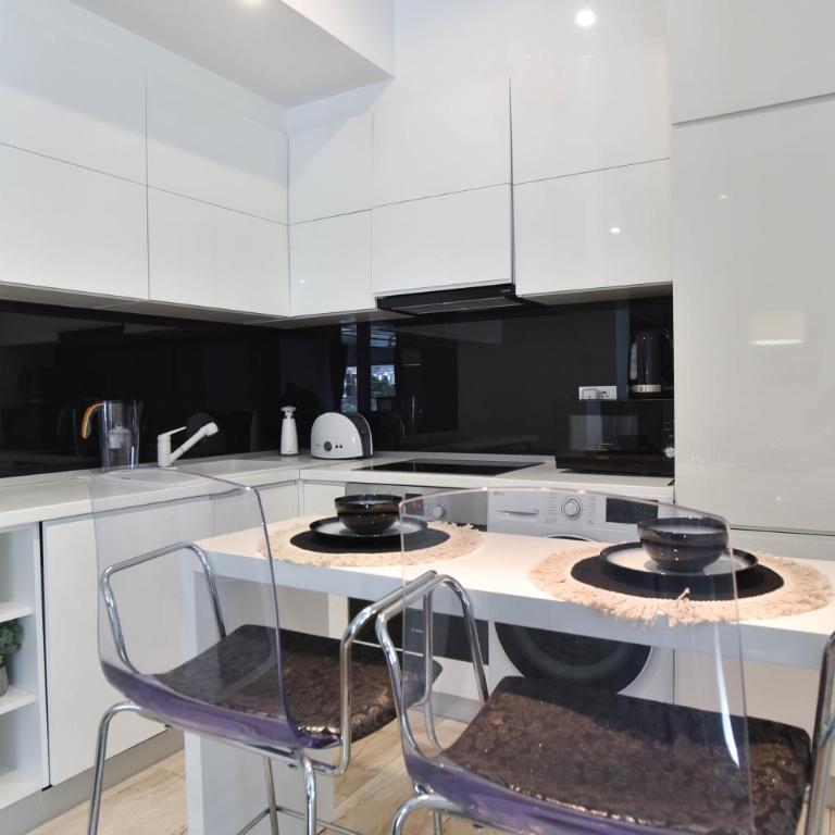 Luxury one bedroom apartment in beachfront apart Hotel - Apartman sa 1 Spavaćom Sobom - 10