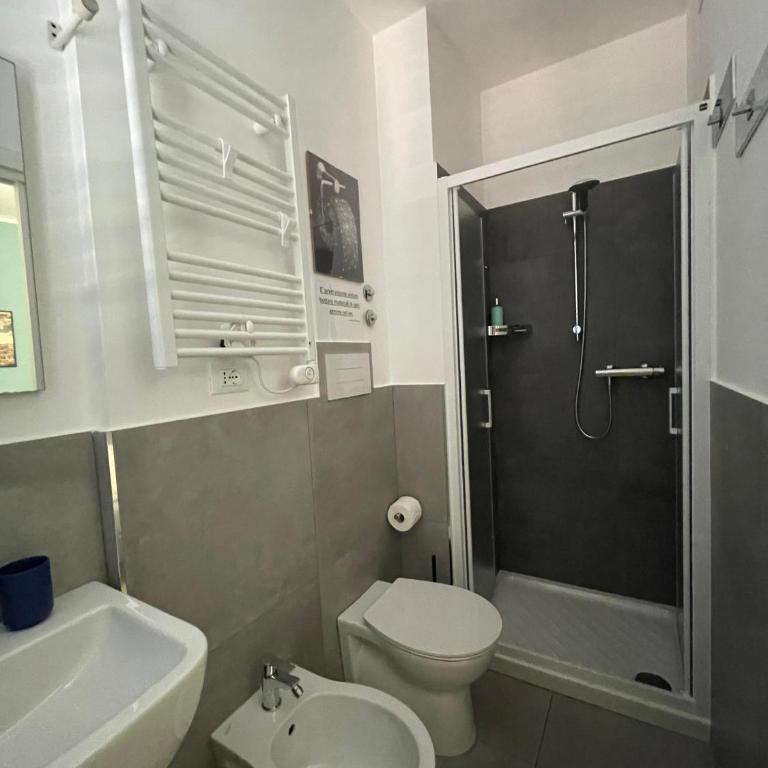 Affittacamere Giglio di mare - Camera Matrimoniale con Bagno Privato - 17