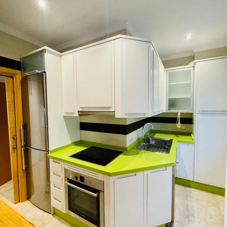 Atico apartamento y parking incluido Fuengirola - Apartamento de 1 dormitorio - 5
