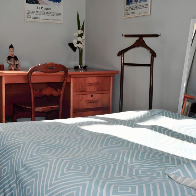 Sinfonia Gîte de charme piano Bergerac - Three-Bedroom Home - 12