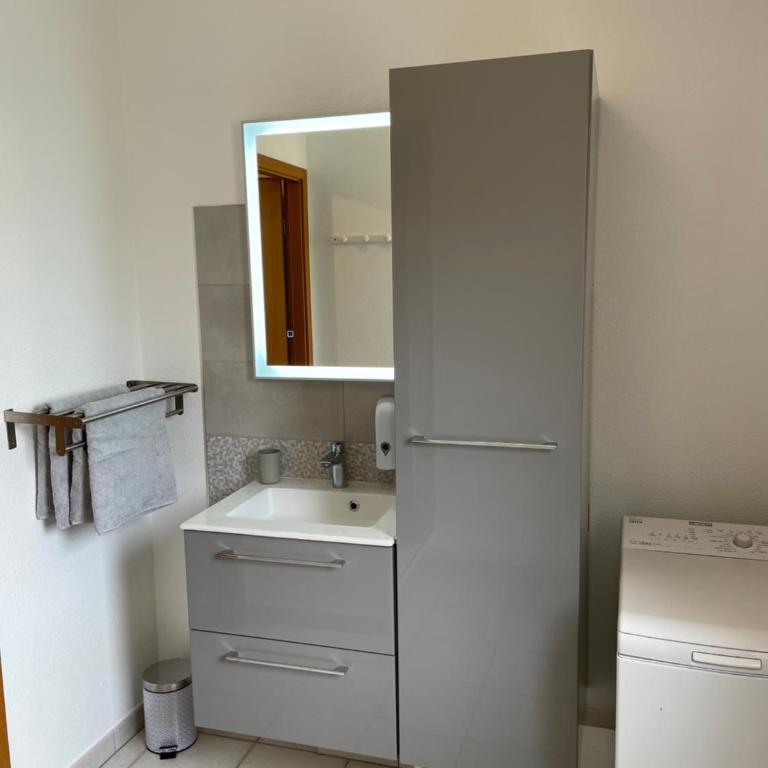 Studio calme, parking, wifi, Netflix - Apartment mit 1 Schlafzimmer - 2