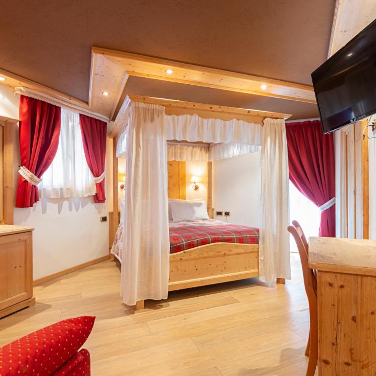 Hotel Patrizia Dolomites Glamour - Camera Tripla Standard - 5