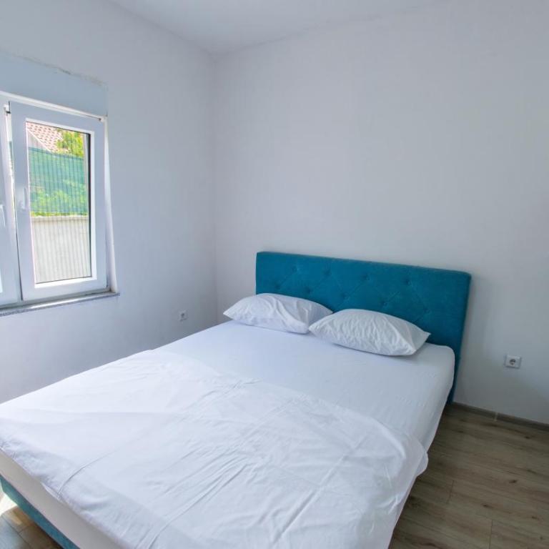 Holiday Home Simplicity - Three-Bedroom House - 17