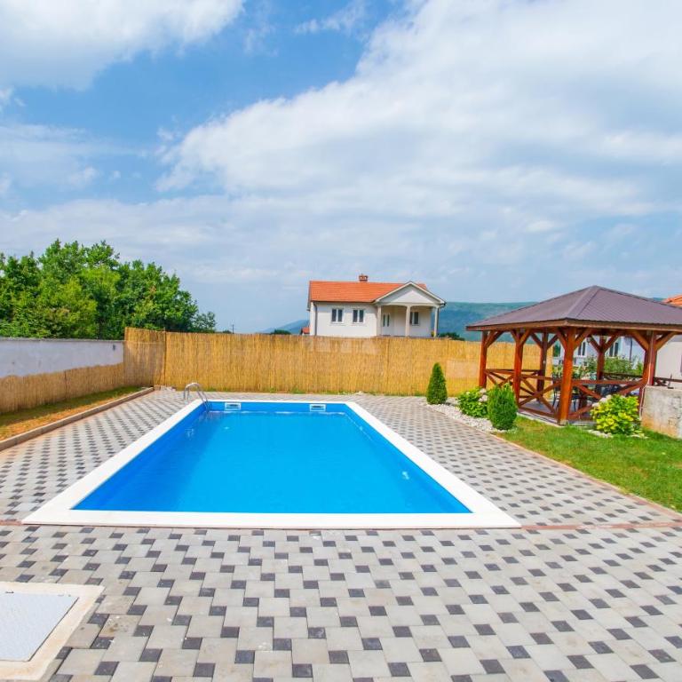 Holiday Home Simplicity - Three-Bedroom House - 28