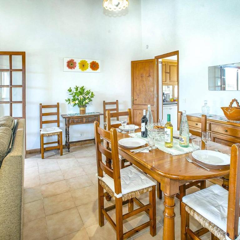 Villa Venancio by Villa Plus - Villa - 10