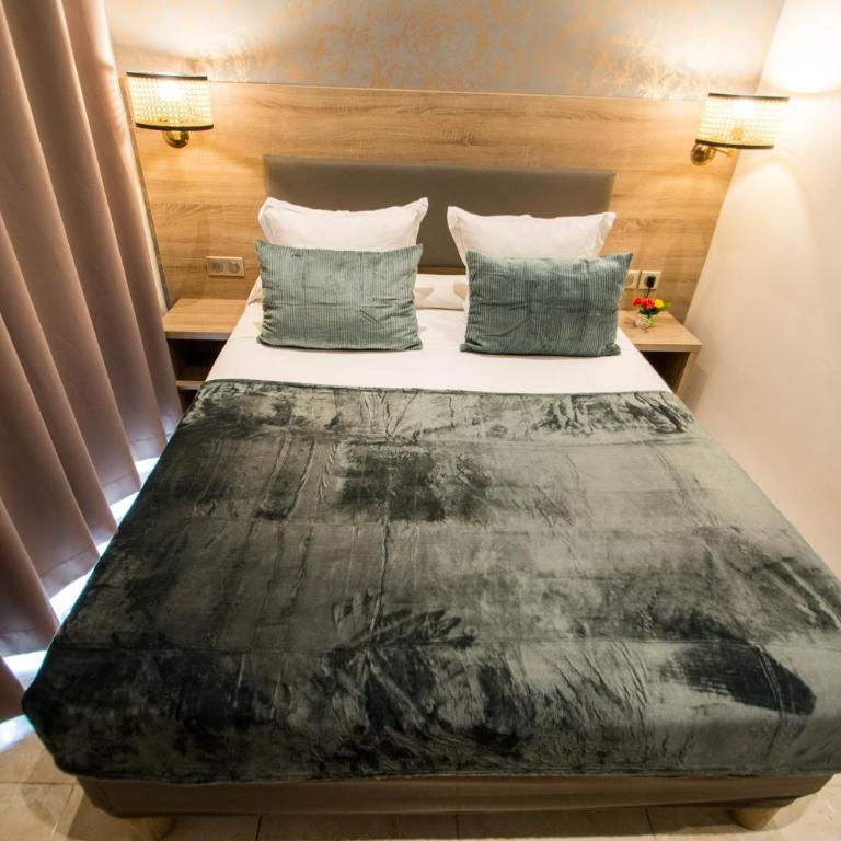 Hôtel Parisien - Chambre Double - 10