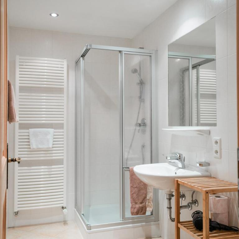 Untertelshof - Grande Appartamento con 1 Camera da Letto - 8
