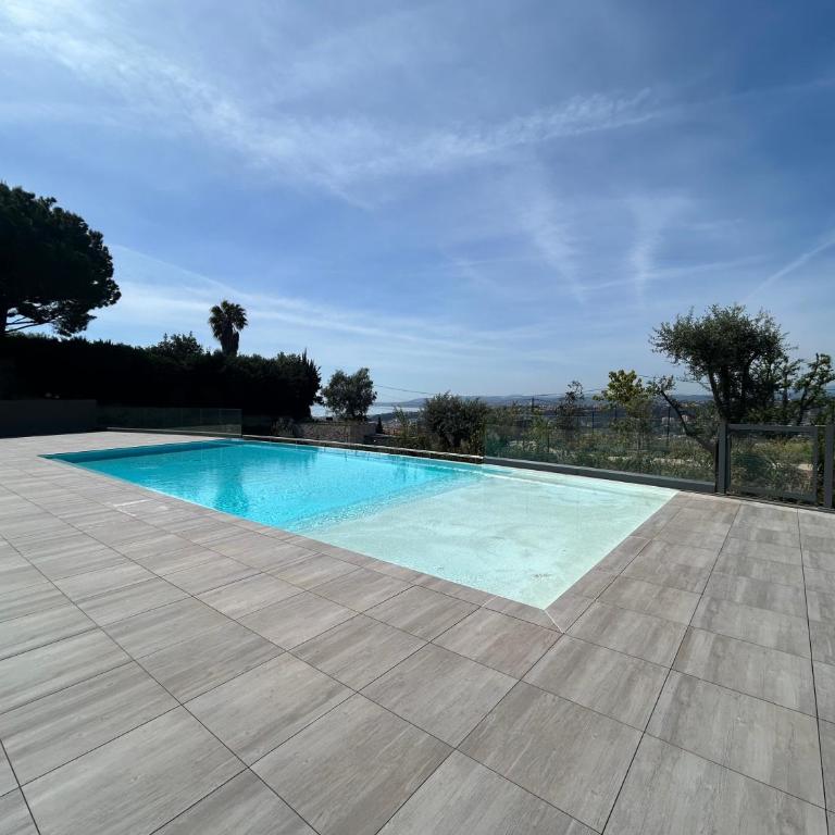 Fabron Hills By Avecoeur - Apartamento de 1 dormitorio - 3