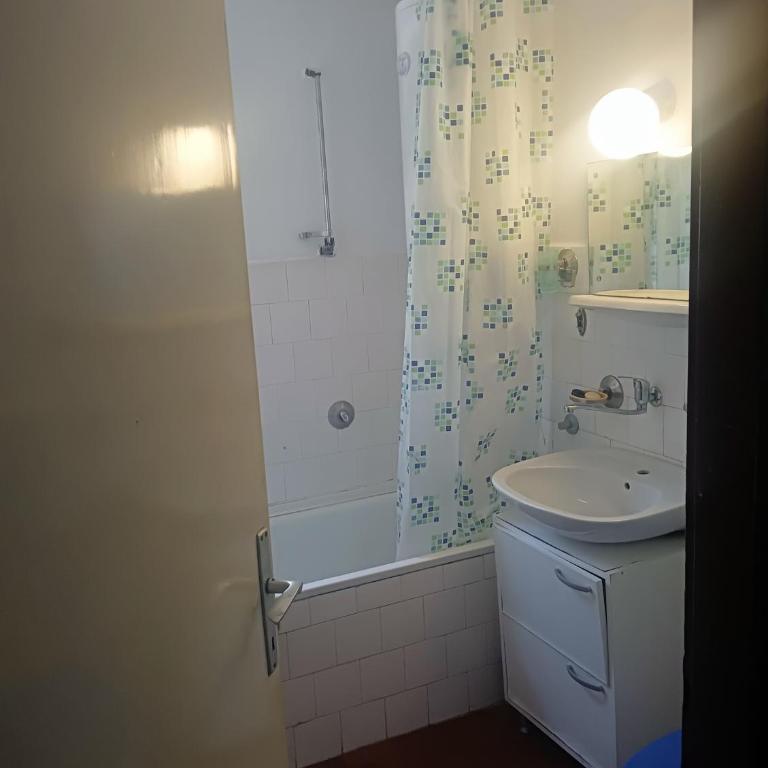 Petronas Apartment - Apartman sa 2 Spavaće Sobe - 12