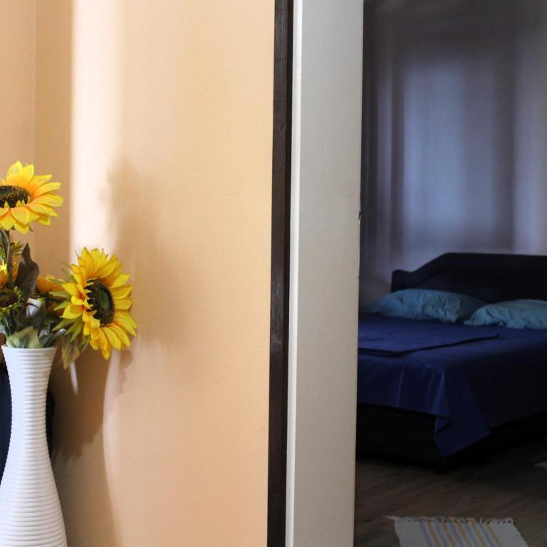 Apartments Olga - Apartman sa 2 Spavaće Sobe, Terasom i Pogledom na More - 6