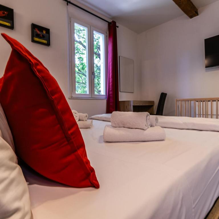 Enzo Ferrari Museum -WiFi, train station and parking - Appartamento con 2 Camere da Letto - 38
